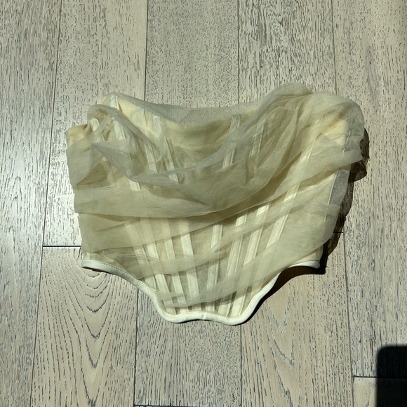 House of CB Cream Melinda Corset Size Medium - Picture 4 of 8